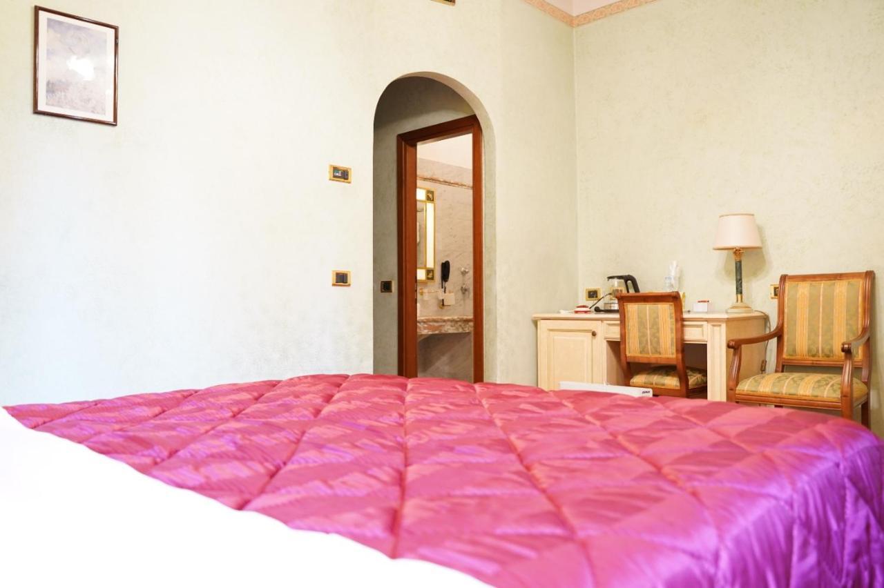 Hotel Fantastic Garden - Firenze Nord Sesto Fiorentino Esterno foto