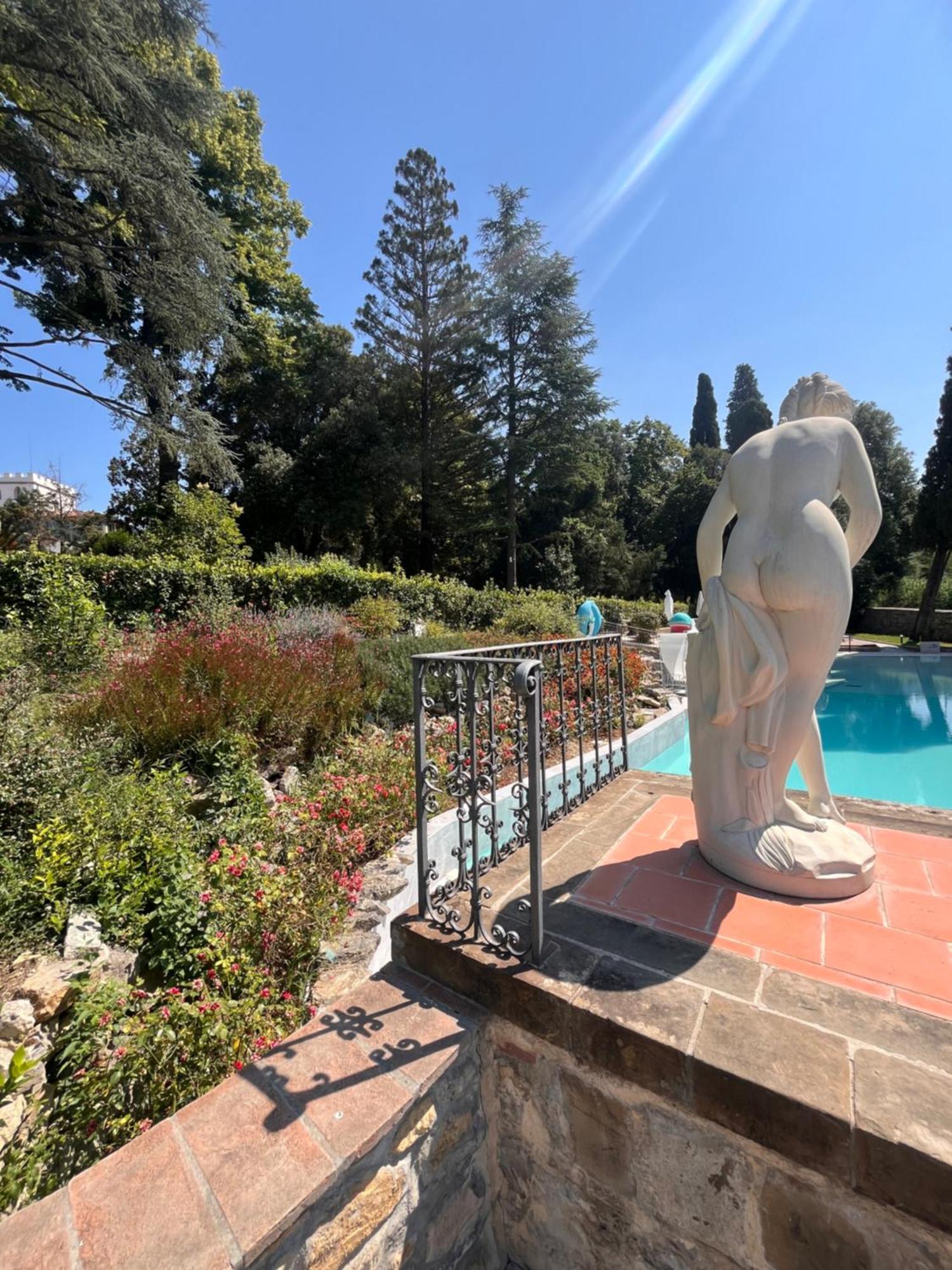 Hotel Fantastic Garden - Firenze Nord Sesto Fiorentino Esterno foto